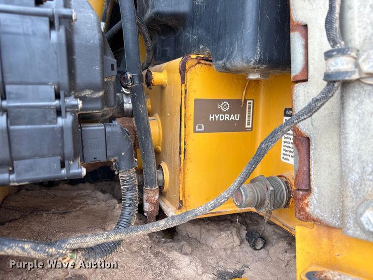 image for item EA7170 2018 John Deere 850K dozer