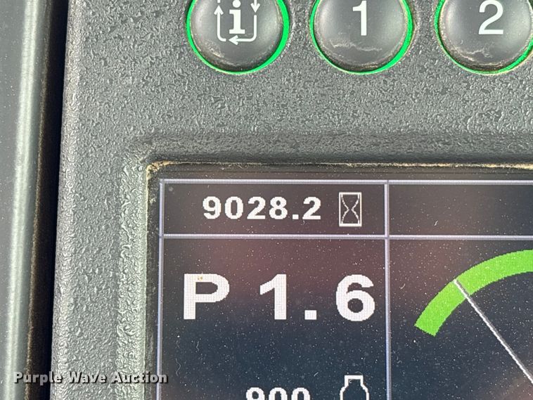 image for item EA7170 2018 John Deere 850K dozer