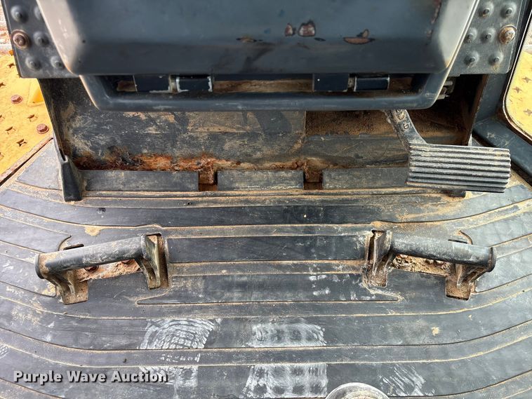 image for item EA7170 2018 John Deere 850K dozer