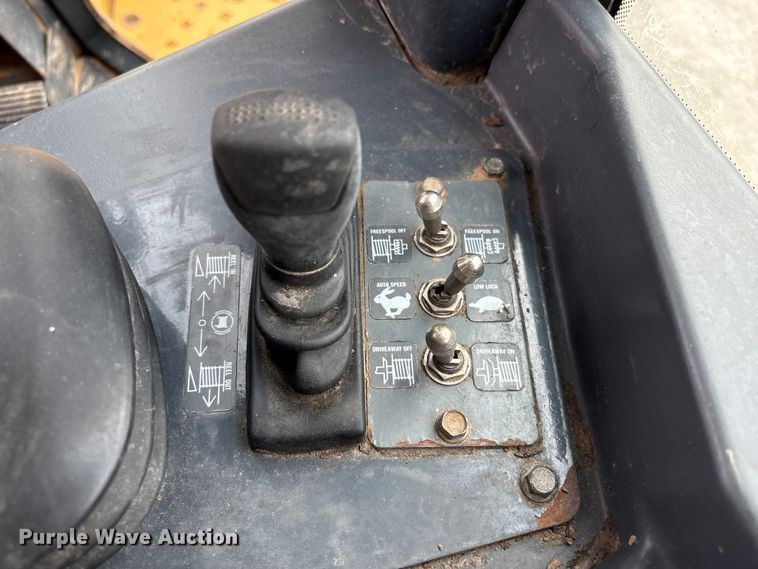 image for item EA7170 2018 John Deere 850K dozer