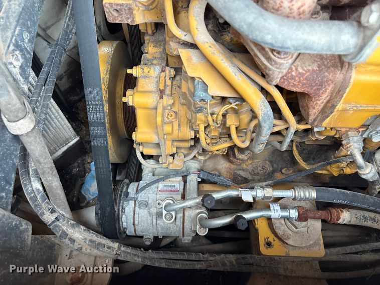 image for item EA7170 2018 John Deere 850K dozer