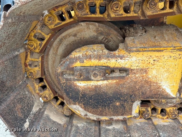 image for item EA7170 2018 John Deere 850K dozer