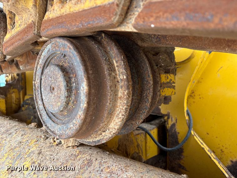 image for item EA7170 2018 John Deere 850K dozer