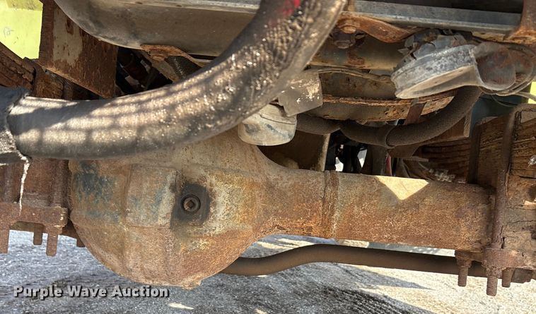 image for item EA7823 1997 International 4800 dump truck