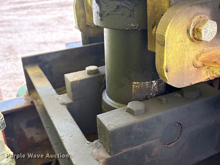 image for item EA7823 1997 International 4800 dump truck