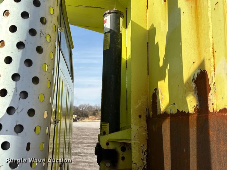 image for item EA7823 1997 International 4800 dump truck