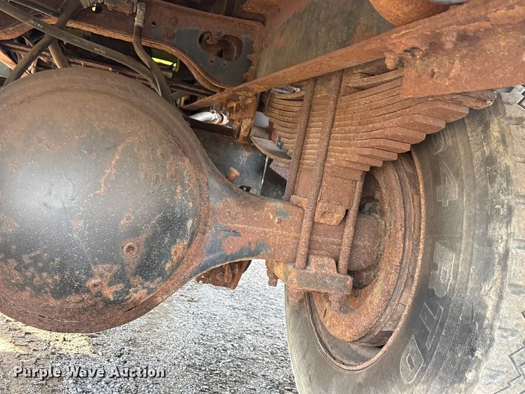 image for item EA7823 1997 International 4800 dump truck