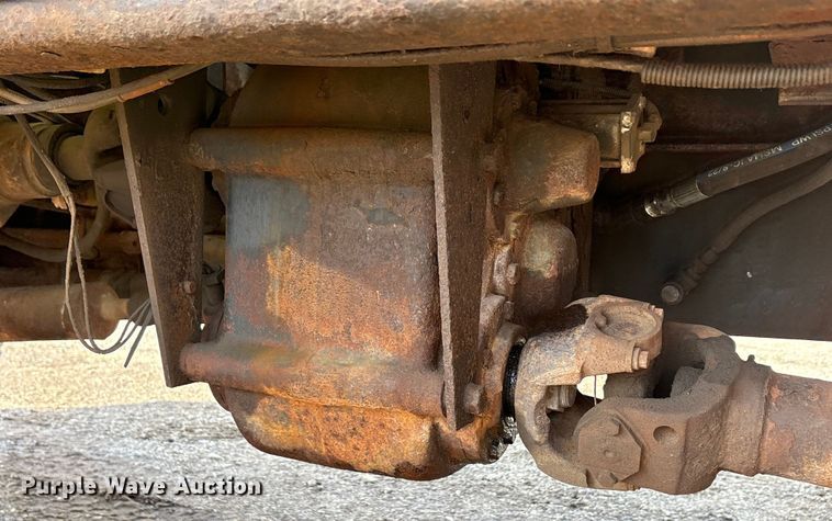 image for item EA7823 1997 International 4800 dump truck