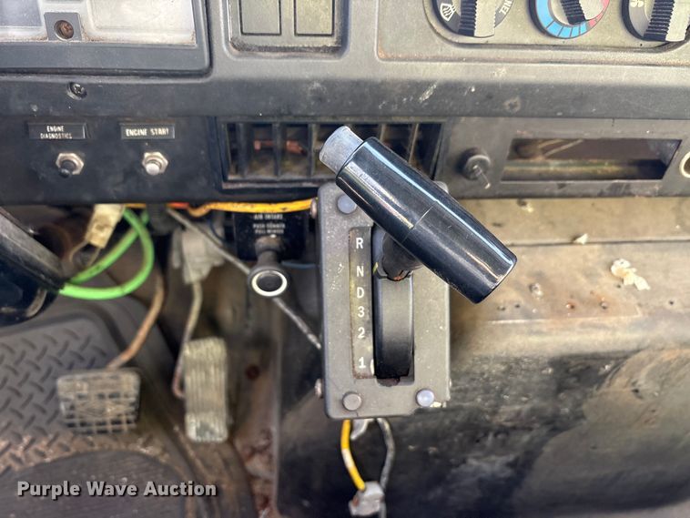 image for item EA7823 1997 International 4800 dump truck