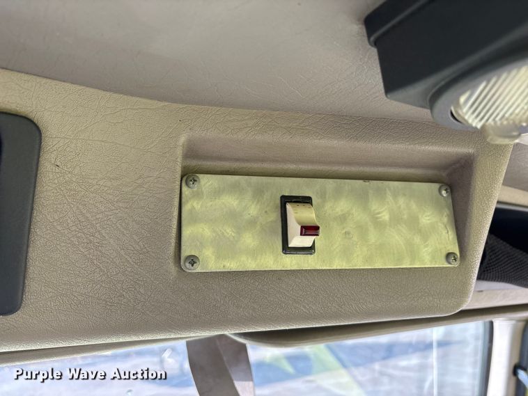 image for item EA7823 1997 International 4800 dump truck