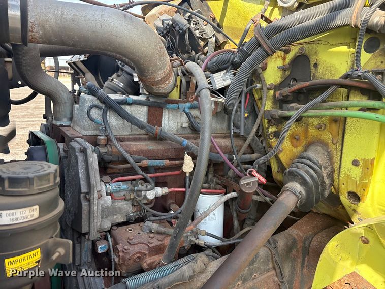 image for item EA7823 1997 International 4800 dump truck