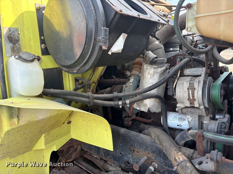 image for item EA7823 1997 International 4800 dump truck