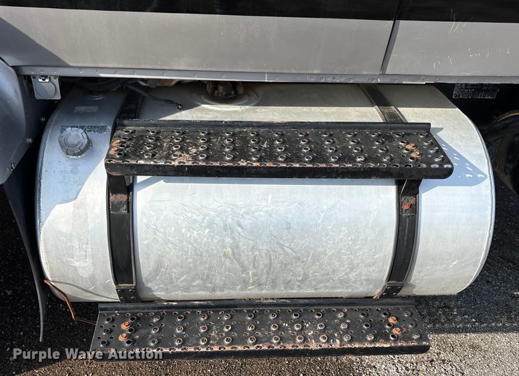 image for item EA7824 2008 International 7000 dump truck