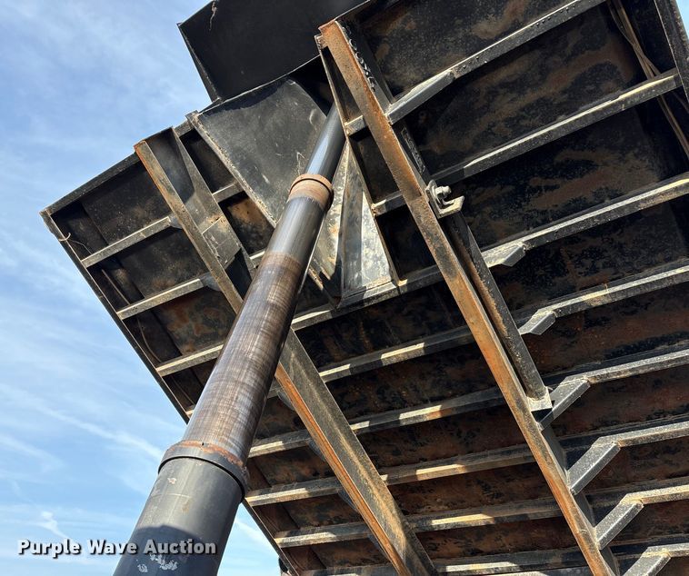 image for item EA7824 2008 International 7000 dump truck