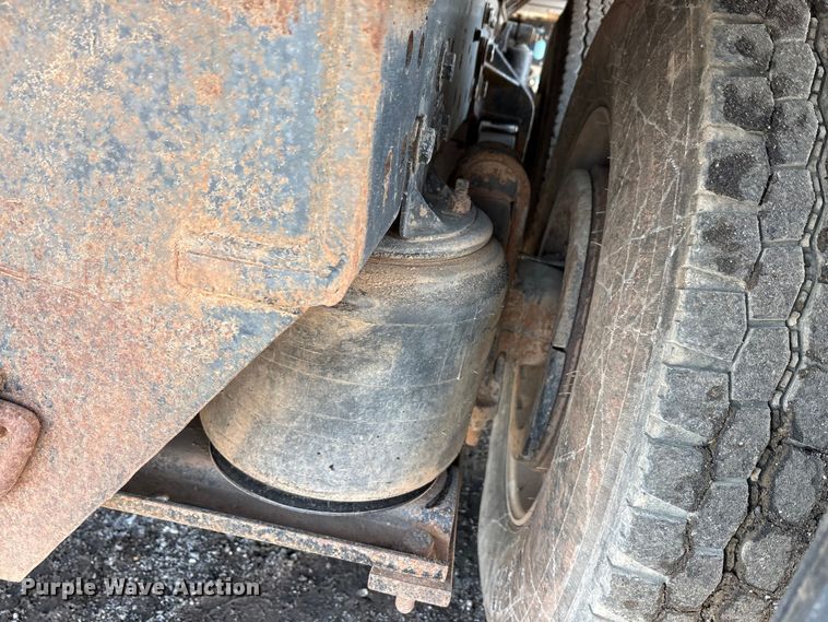 image for item EA7824 2008 International 7000 dump truck