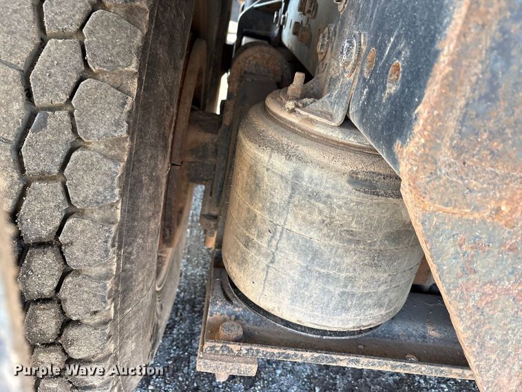 image for item EA7824 2008 International 7000 dump truck