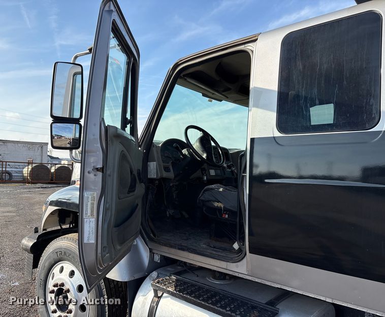 image for item EA7824 2008 International 7000 dump truck