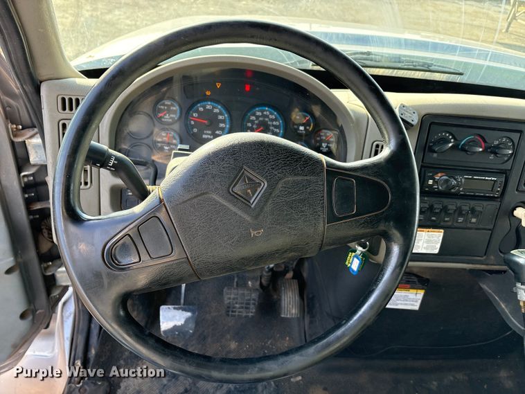 image for item EA7824 2008 International 7000 dump truck