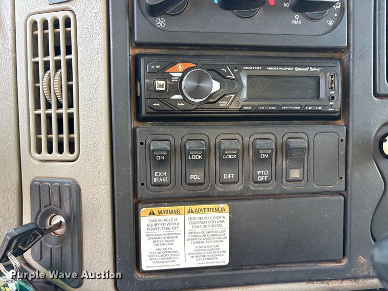 image for item EA7824 2008 International 7000 dump truck