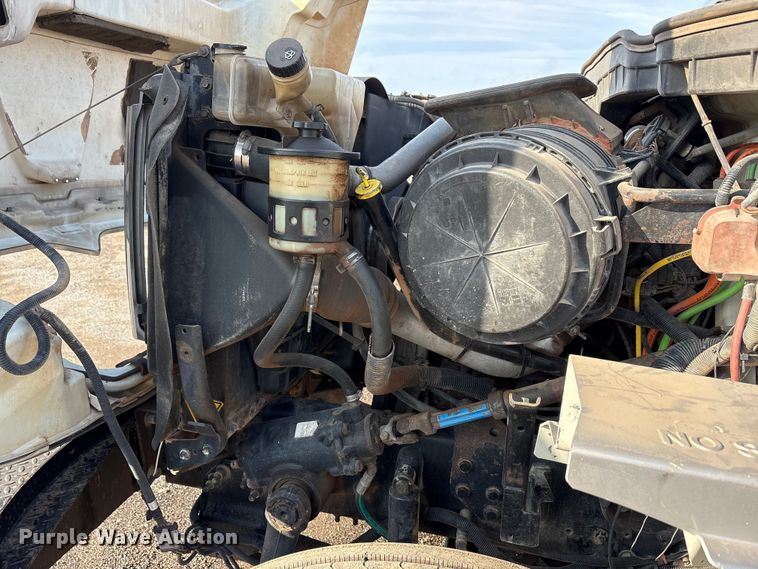 image for item EA7824 2008 International 7000 dump truck