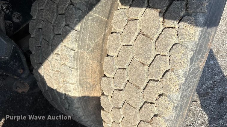 image for item EA7824 2008 International 7000 dump truck