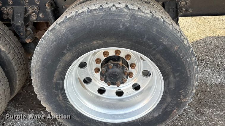 image for item EA7824 2008 International 7000 dump truck