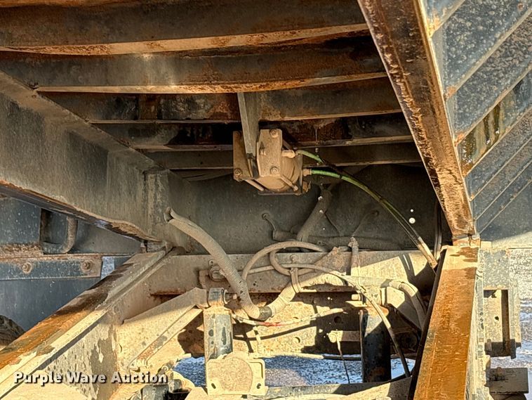 image for item EA7825 2007 International SF637 dump truck