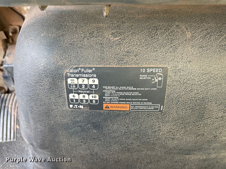 image for item EA7825 2007 International SF637 dump truck