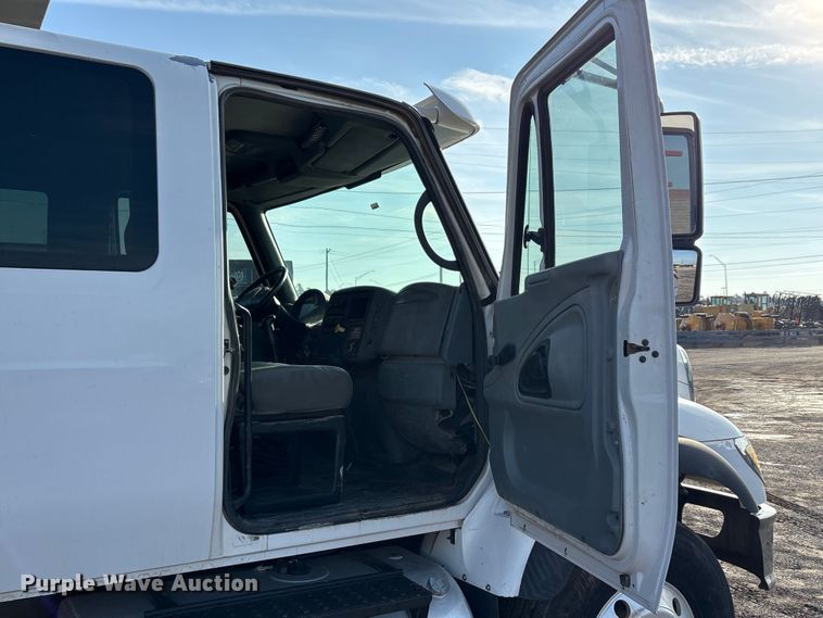 image for item EA7825 2007 International SF637 dump truck