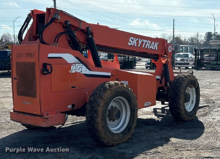 image for item EA7830 2006 JLG Skytrak telehandler