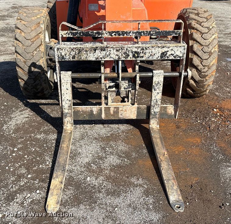 image for item EA7830 2006 JLG Skytrak telehandler