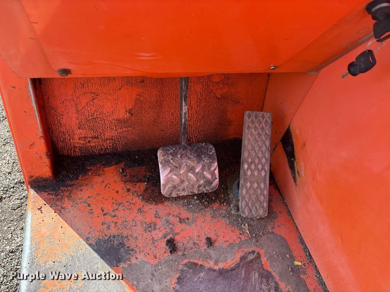 image for item EA7830 2006 JLG Skytrak telehandler