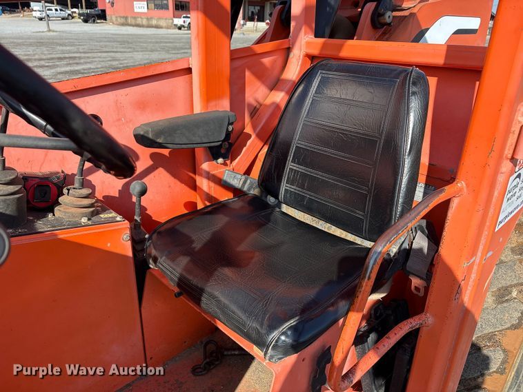 image for item EA7830 2006 JLG Skytrak telehandler