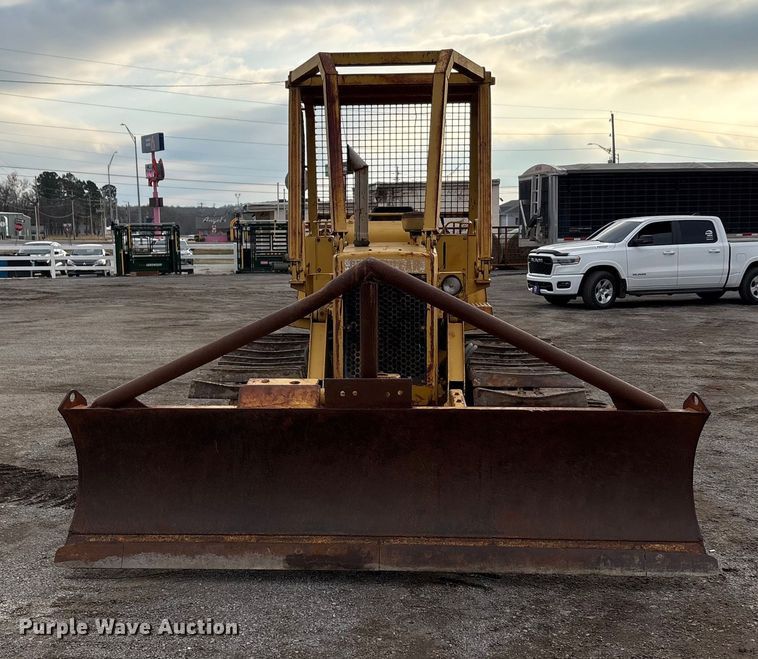 image for item EA7838 1987 Caterpillar D3B dozer