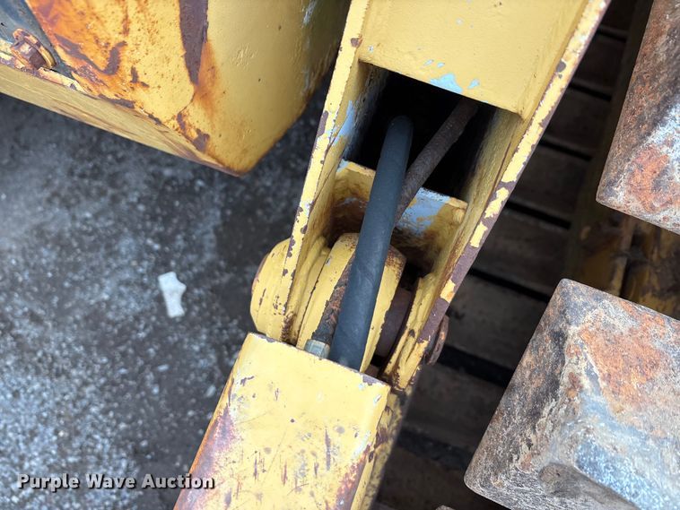 image for item EA7838 1987 Caterpillar D3B dozer