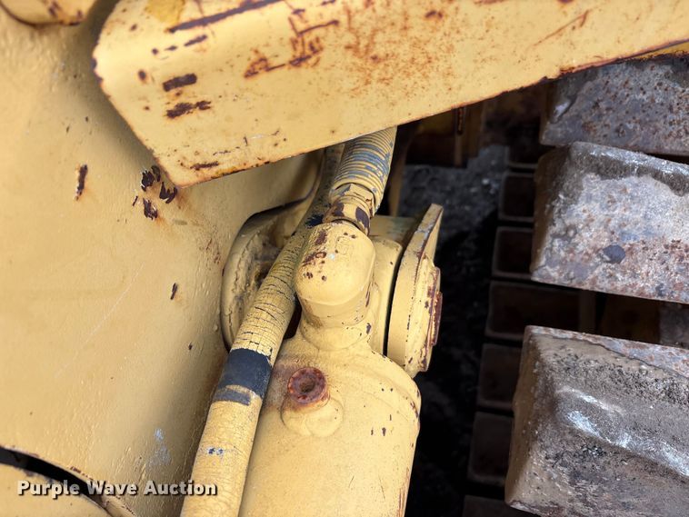 image for item EA7838 1987 Caterpillar D3B dozer