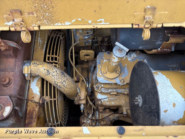 image for item EA7838 1987 Caterpillar D3B dozer