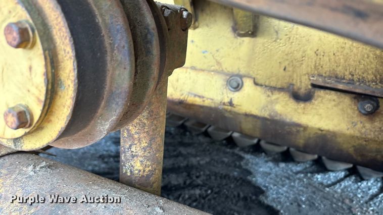 image for item EA7838 1987 Caterpillar D3B dozer