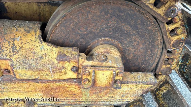 image for item EA7838 1987 Caterpillar D3B dozer
