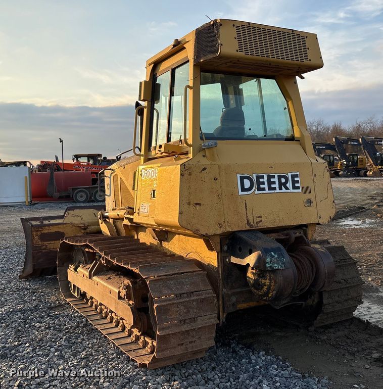 image for item EA7840 John Deere 700H dozer