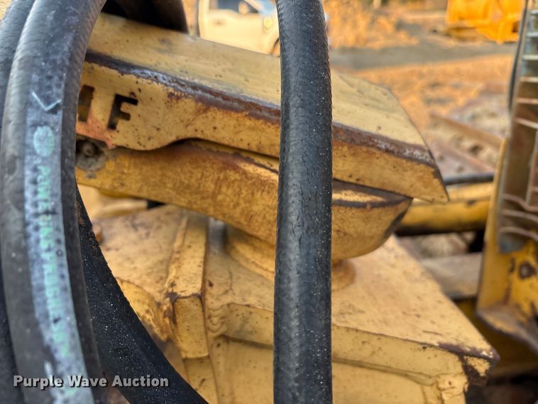 image for item EA7840 John Deere 700H dozer