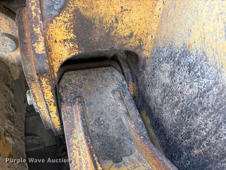 image for item EA7840 John Deere 700H dozer