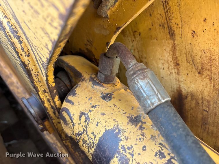 image for item EA7840 John Deere 700H dozer