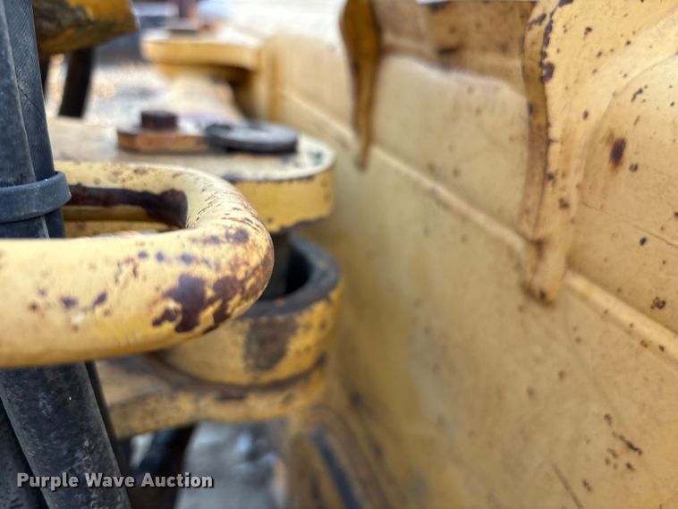 image for item EA7840 John Deere 700H dozer