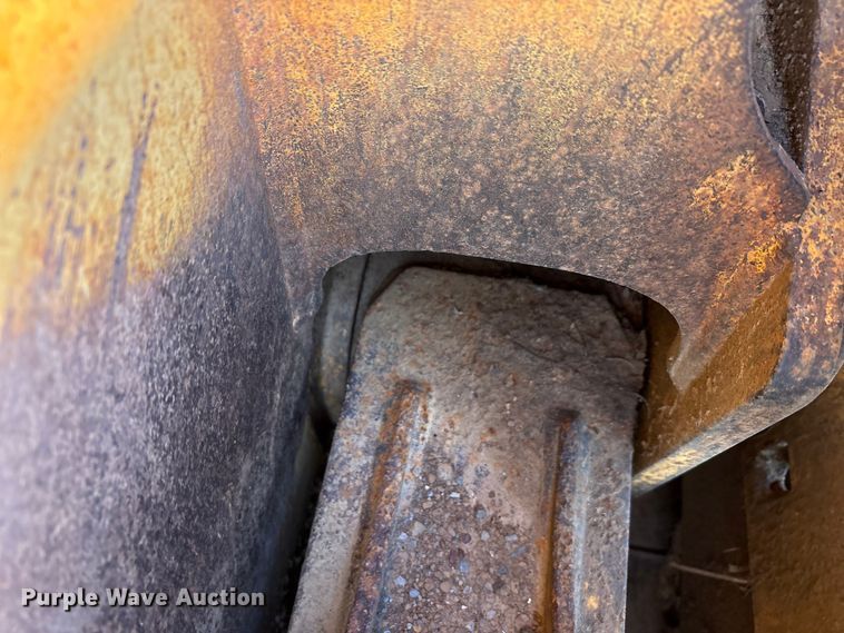 image for item EA7840 John Deere 700H dozer