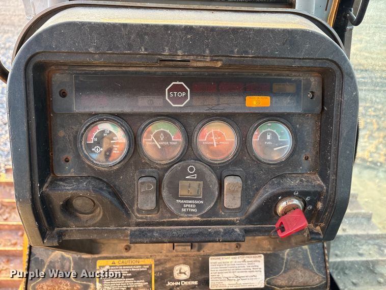 image for item EA7840 John Deere 700H dozer