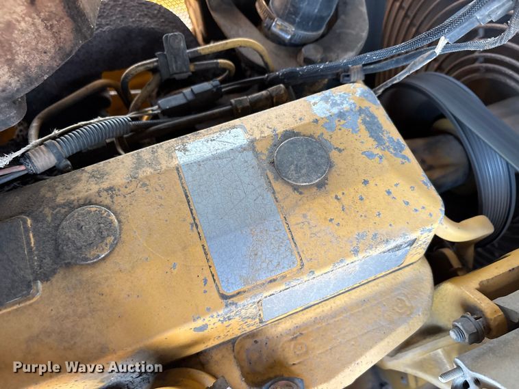 image for item EA7840 John Deere 700H dozer