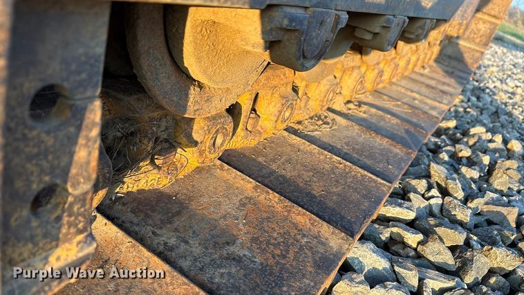 image for item EA7840 John Deere 700H dozer