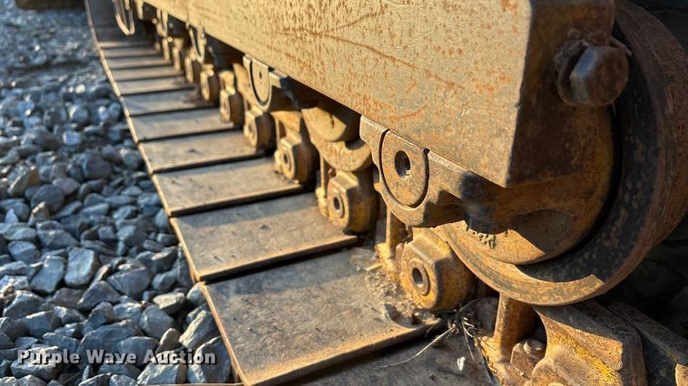 image for item EA7840 John Deere 700H dozer