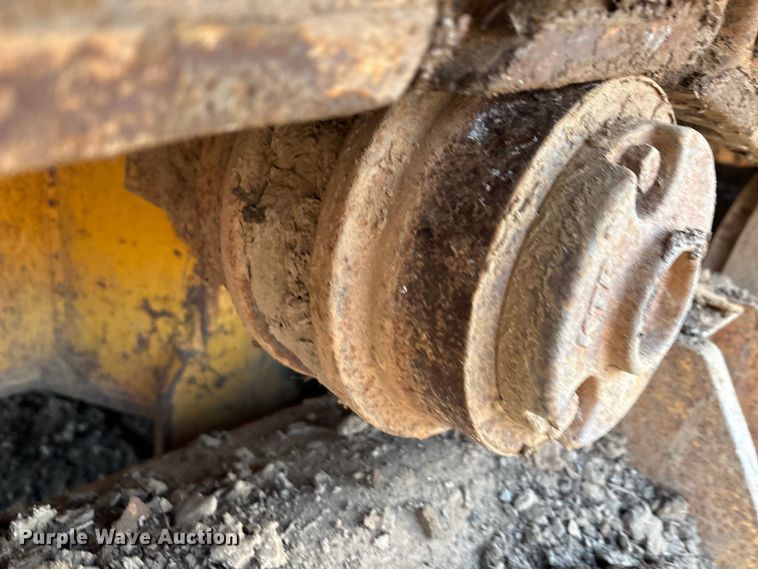 image for item EA7840 John Deere 700H dozer